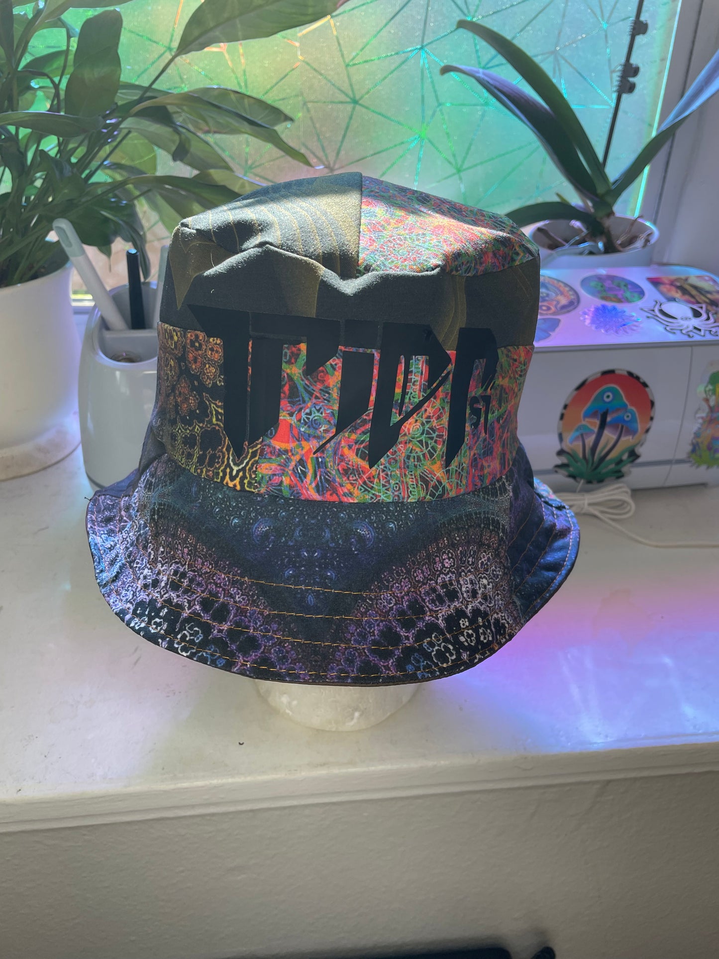 22.5โ large bucket hat