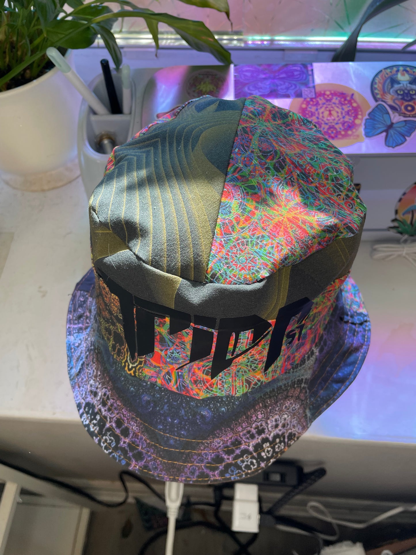 22.5โ large bucket hat