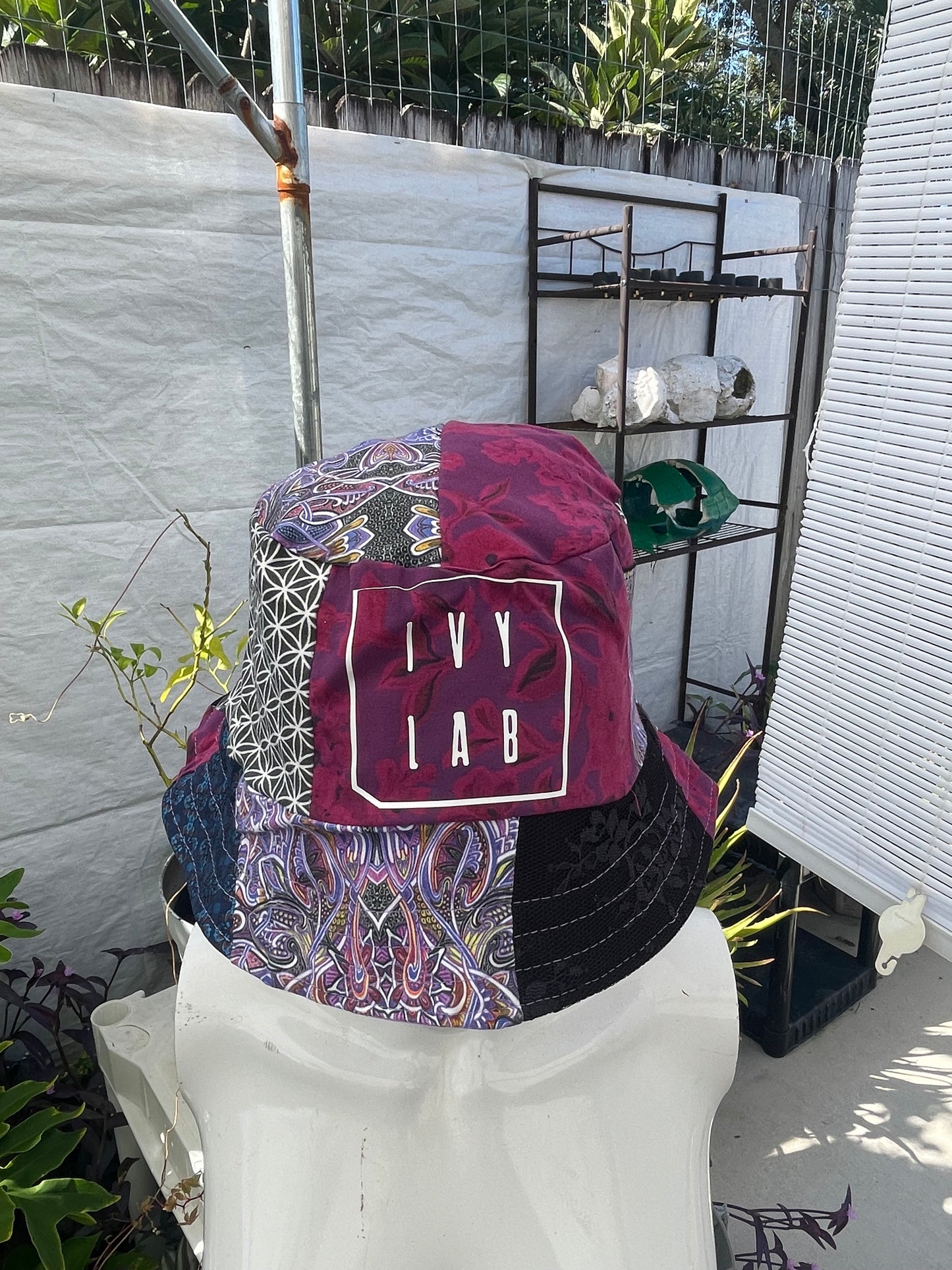 21’ bucket hat