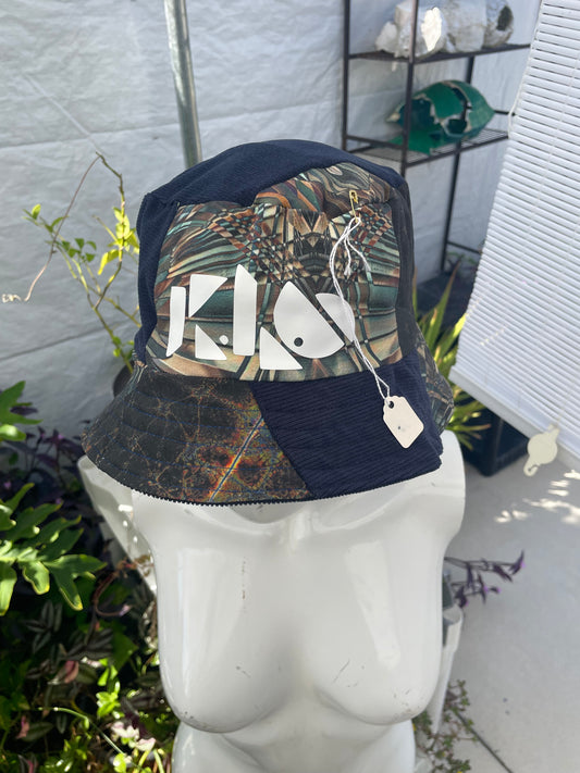22.5’ large bucket hat