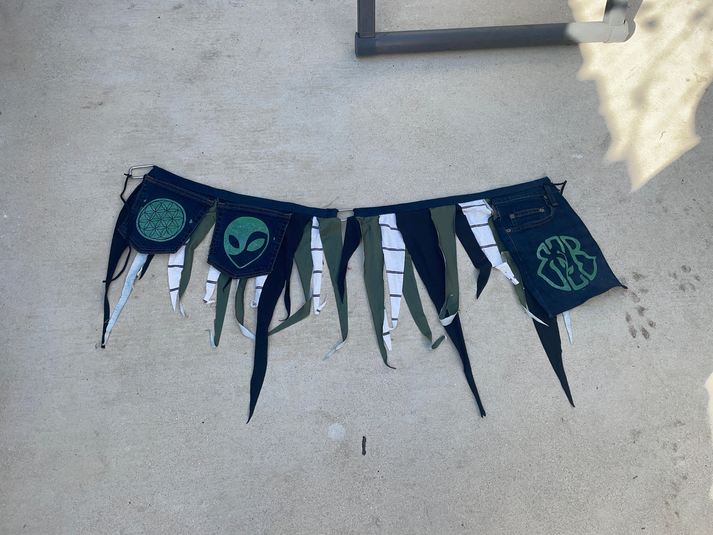 Phone home EZBKD skirt wrap