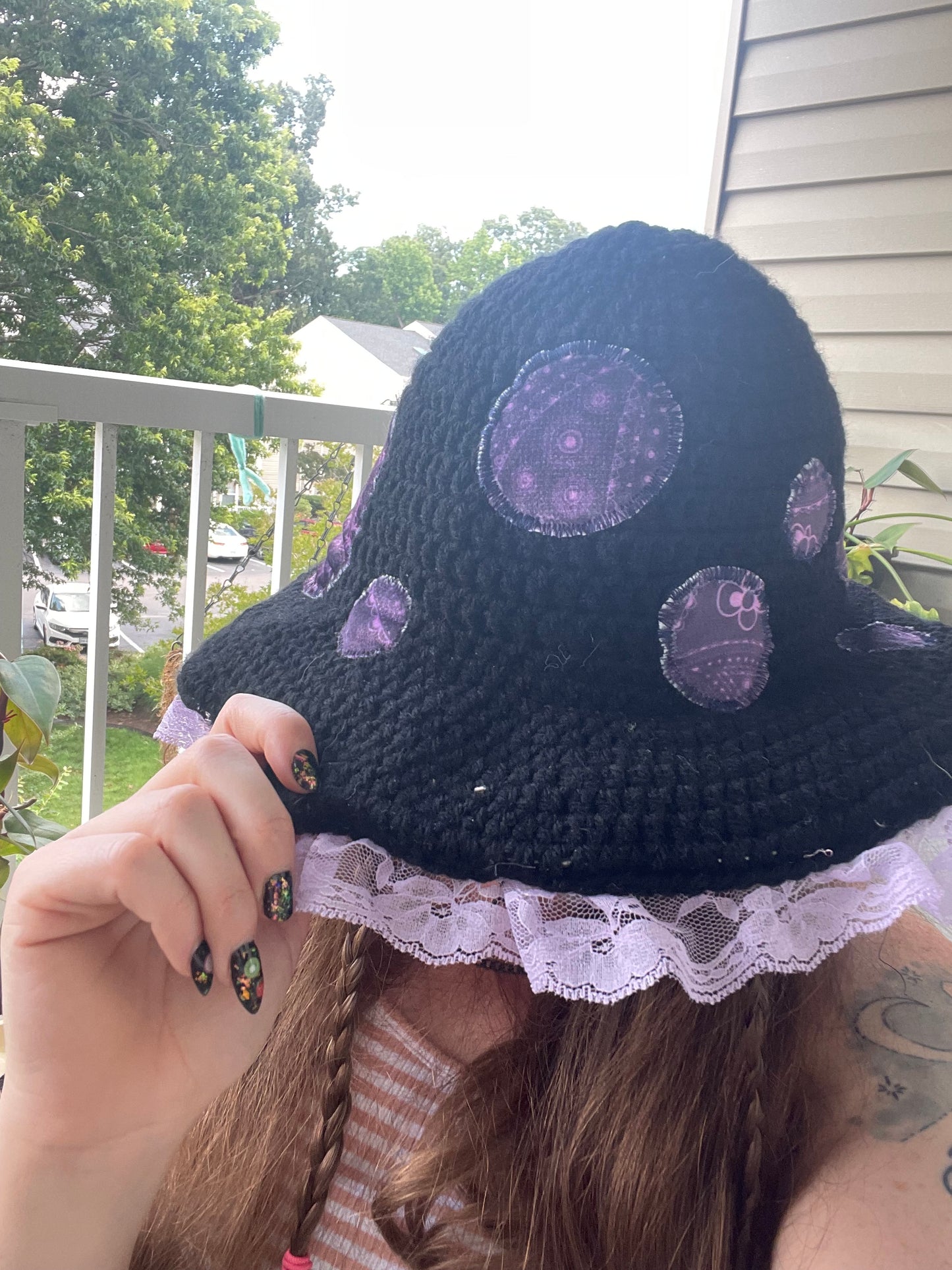 chandelier chain hat (includes mushroom lace option)