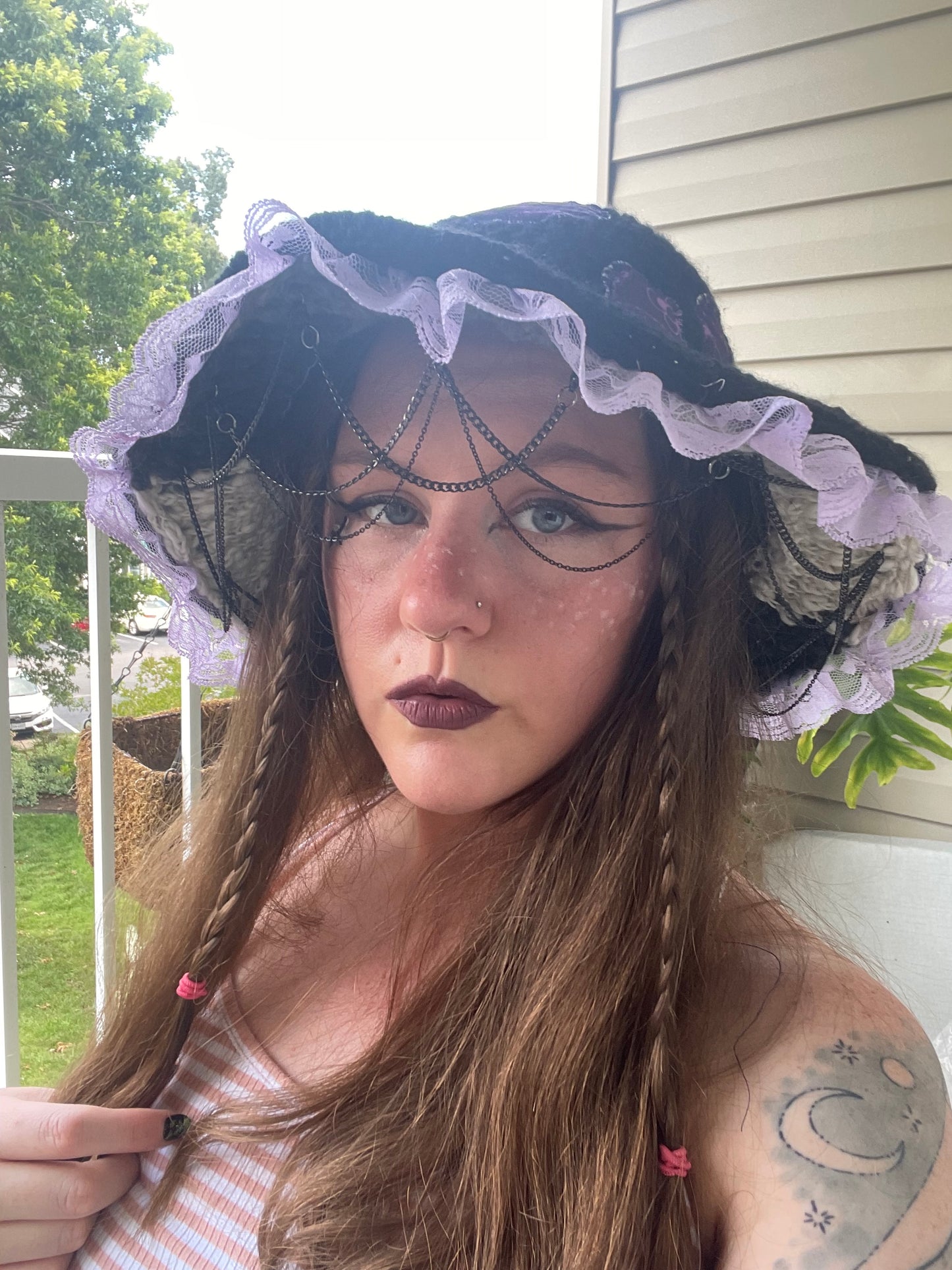 chandelier chain hat (includes mushroom lace option)